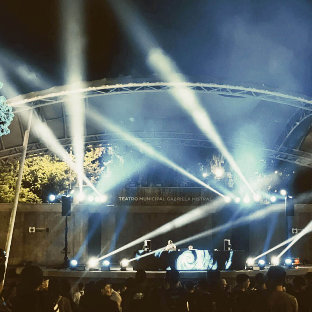 gabriela mistral aldi show