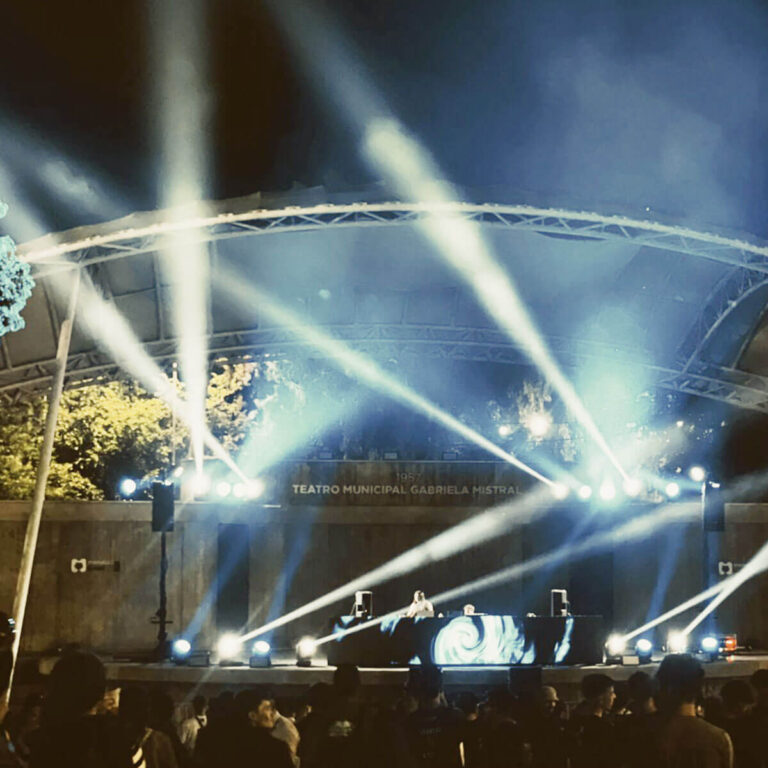 gabriela mistral aldi show